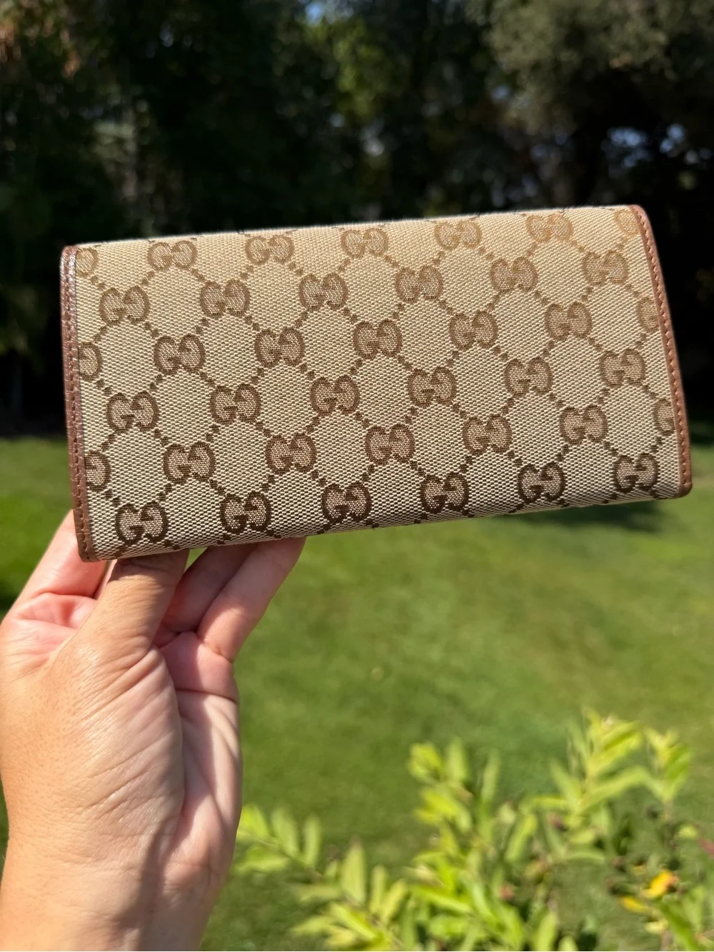 Gucci Beige and Brown GG Canvas Continental Wallet - Picture 6 of 9